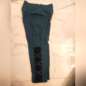 NEW- POP- FIT LEGGINGS M